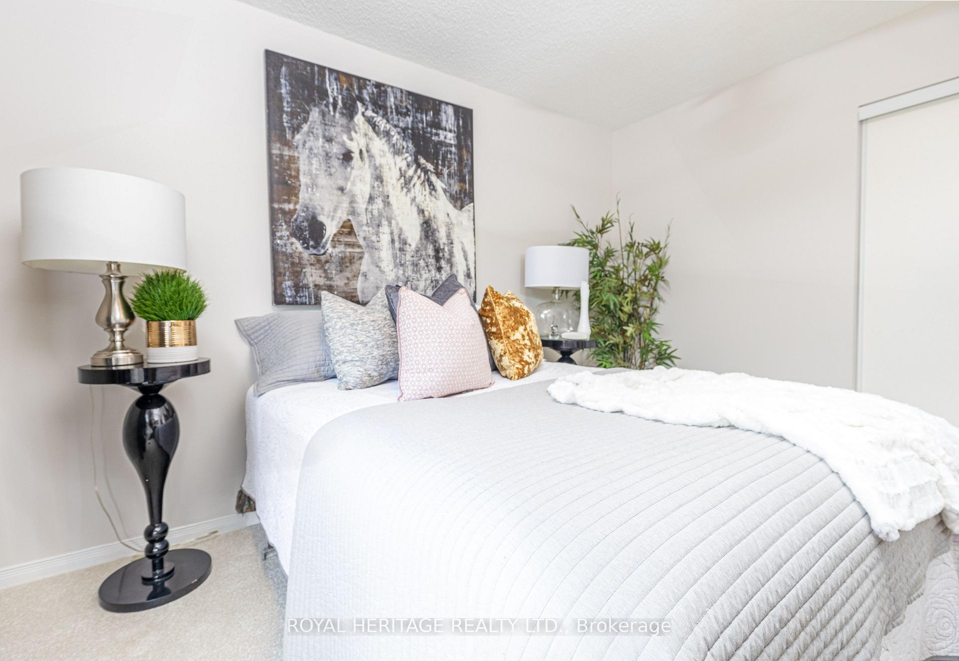 Photo 20 of 31 Flaxman Avenue, Clarington, Bowmanville — HOMEH