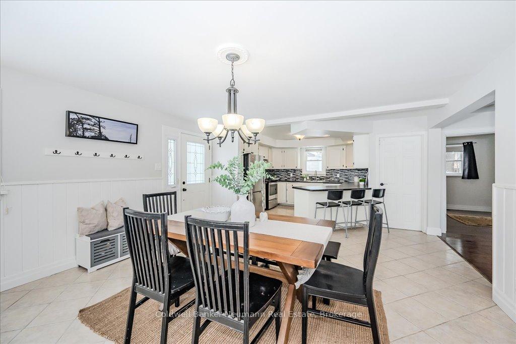 Photo 4 of 15 Hardy Street, Guelph, St. George's — HOMEH