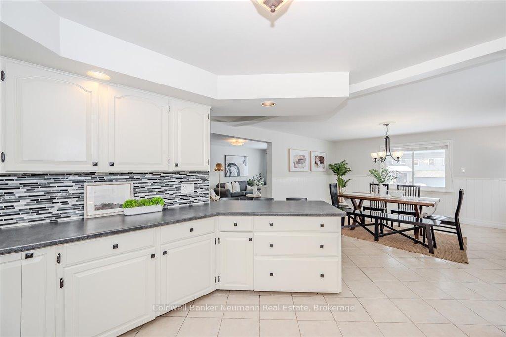 Photo 14 of 15 Hardy Street, Guelph, St. George's — HOMEH