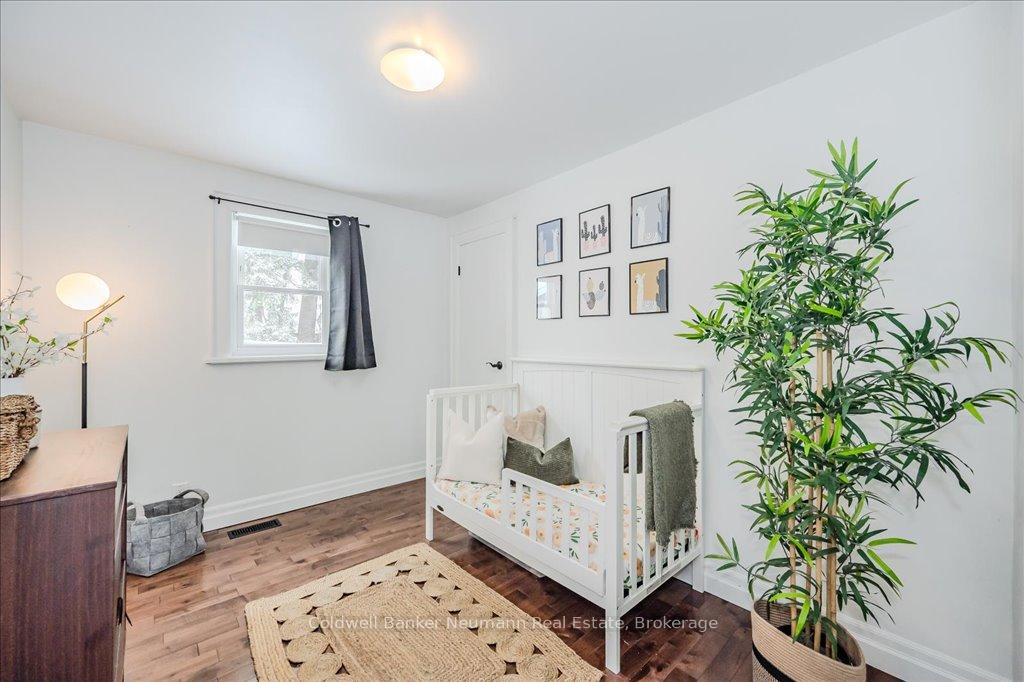 Photo 25 of 15 Hardy Street, Guelph, St. George's — HOMEH