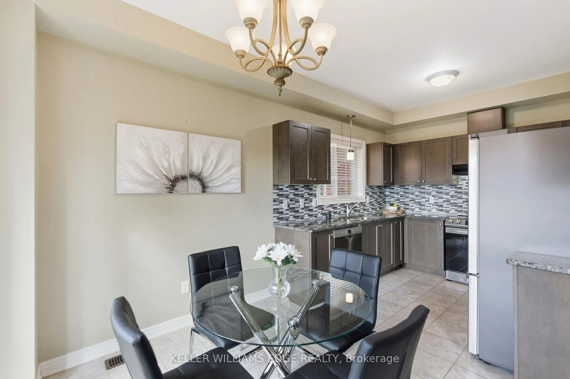 Photo 12 of 62 Browview Drive, Hamilton, Waterdown — HOMEH