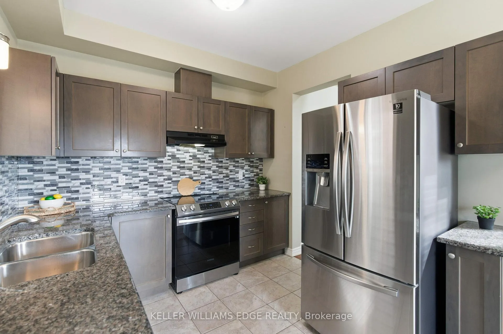 Photo 13 of 62 Browview Drive, Hamilton, Waterdown — HOMEH