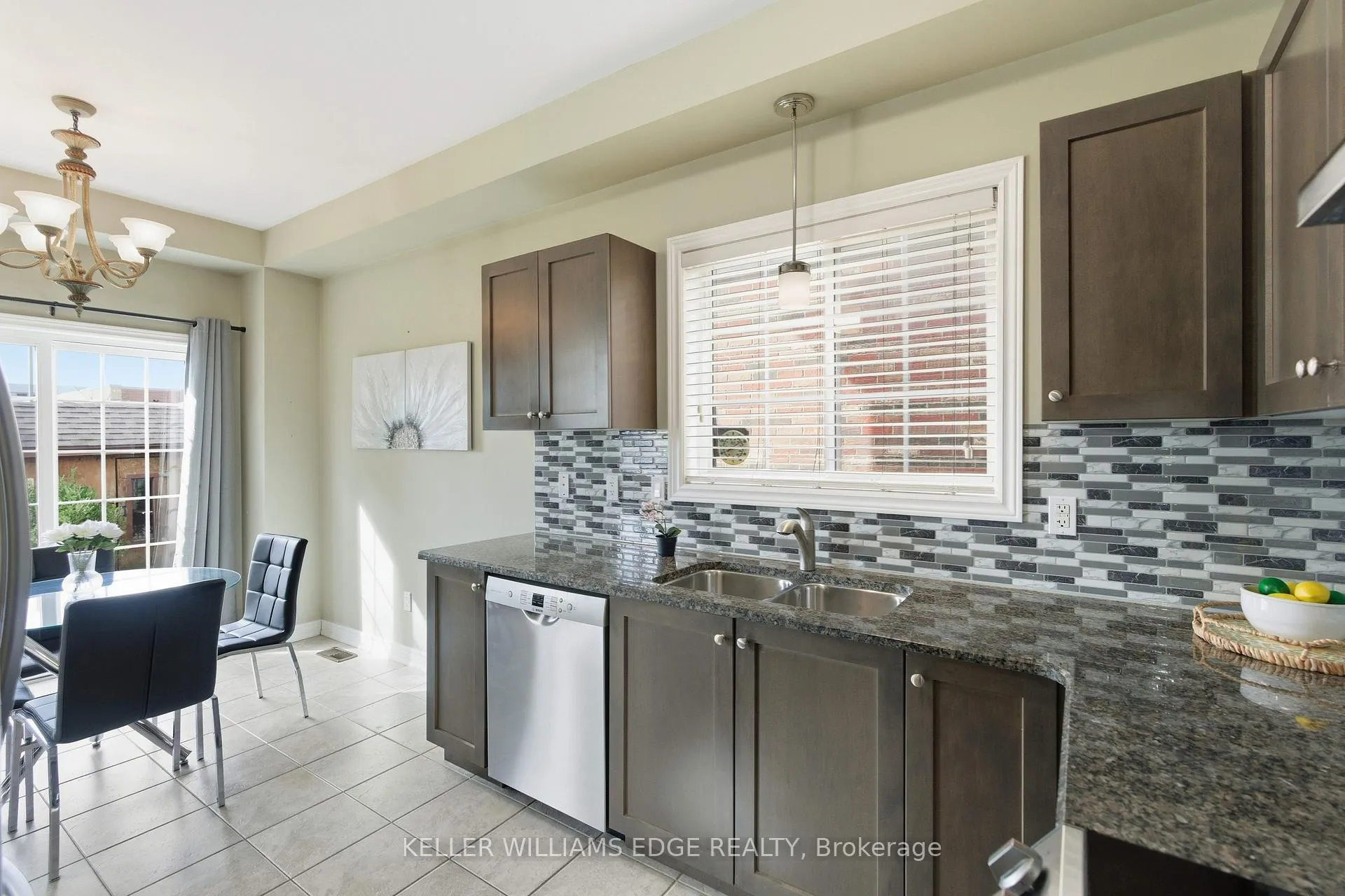 Photo 16 of 62 Browview Drive, Hamilton, Waterdown — HOMEH