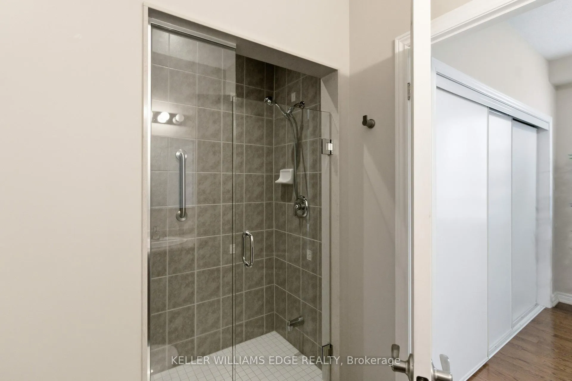 Photo 20 of 62 Browview Drive, Hamilton, Waterdown — HOMEH