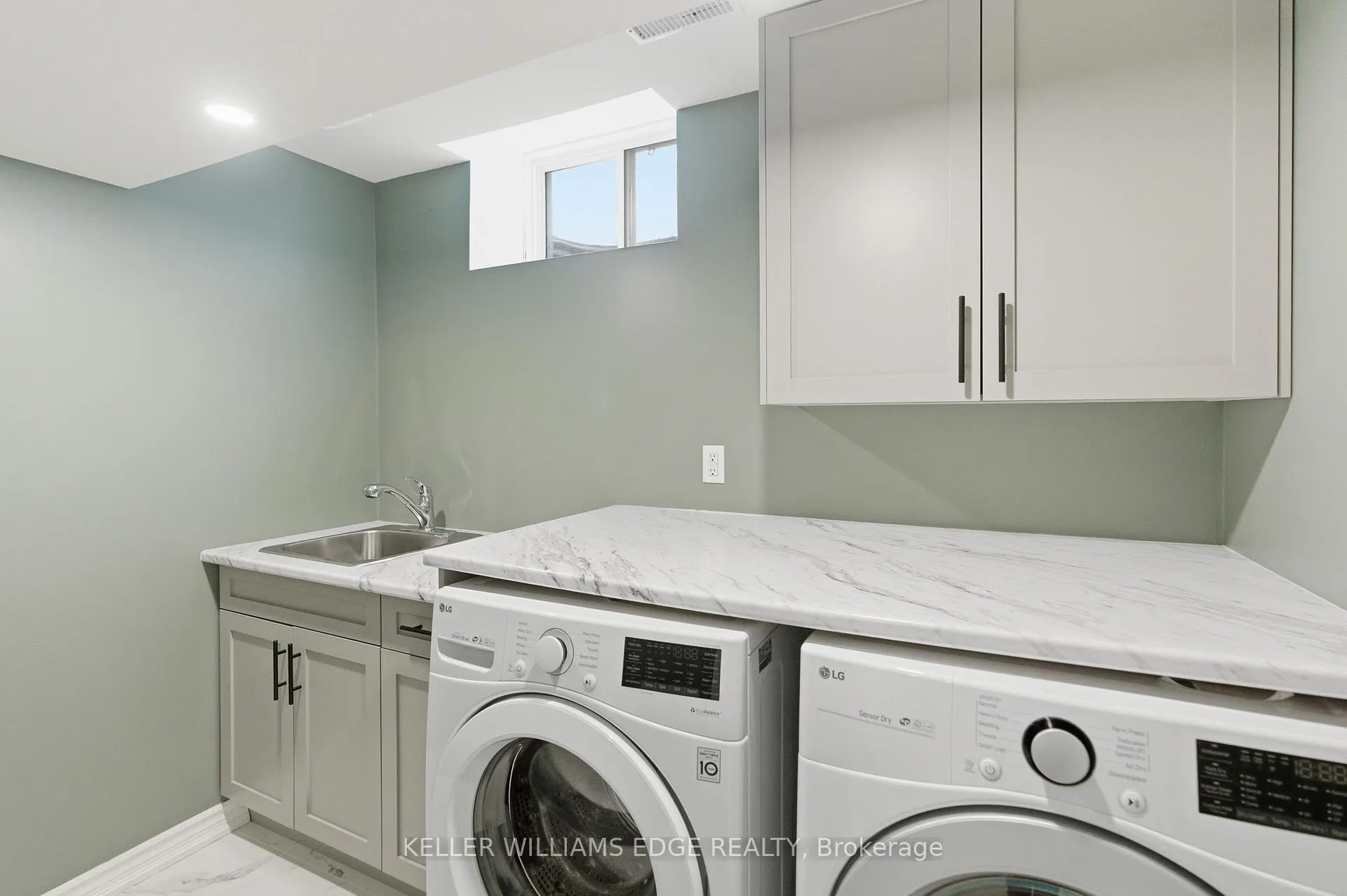 Photo 39 of 62 Browview Drive, Hamilton, Waterdown — HOMEH
