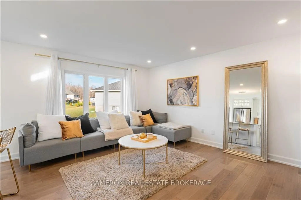 Photo 5 of 81 Mercier Avenue E, Cornwall — HOMEH