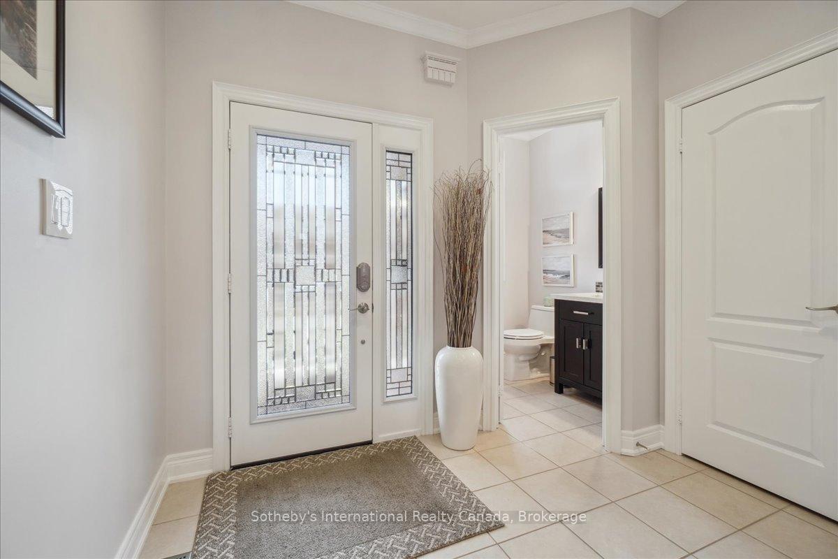 Photo 3 of 17 McCardy Court, Caledon, Caledon East — HOMEH