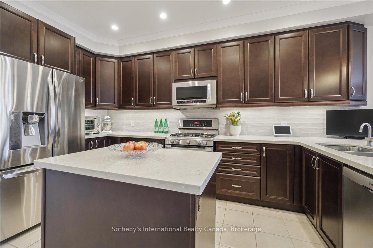 Photo 7 of 17 McCardy Court, Caledon, Caledon East — HOMEH