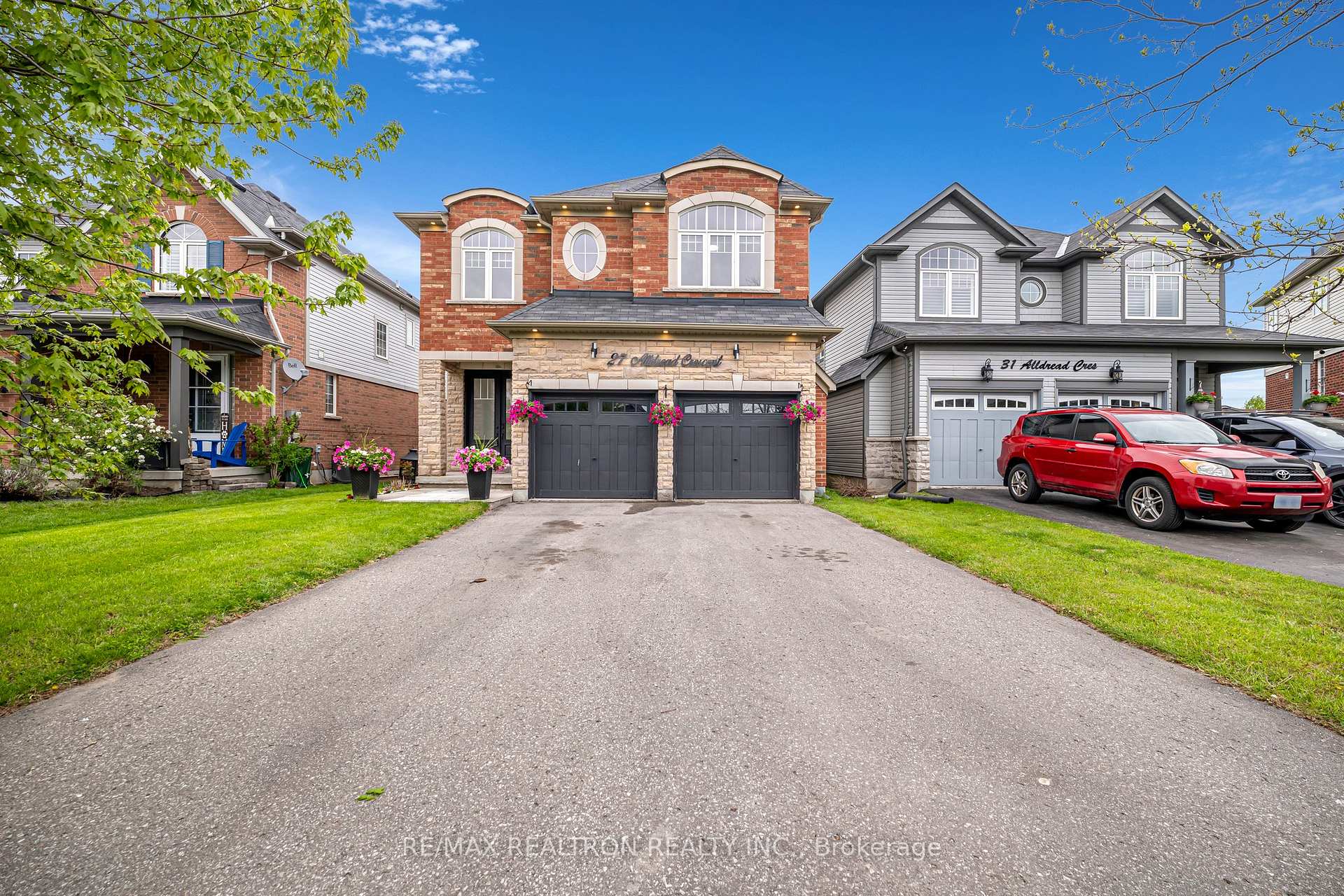 Photo 1 of 27 Alldread Crescent, Clarington, Newcastle — HOMEH