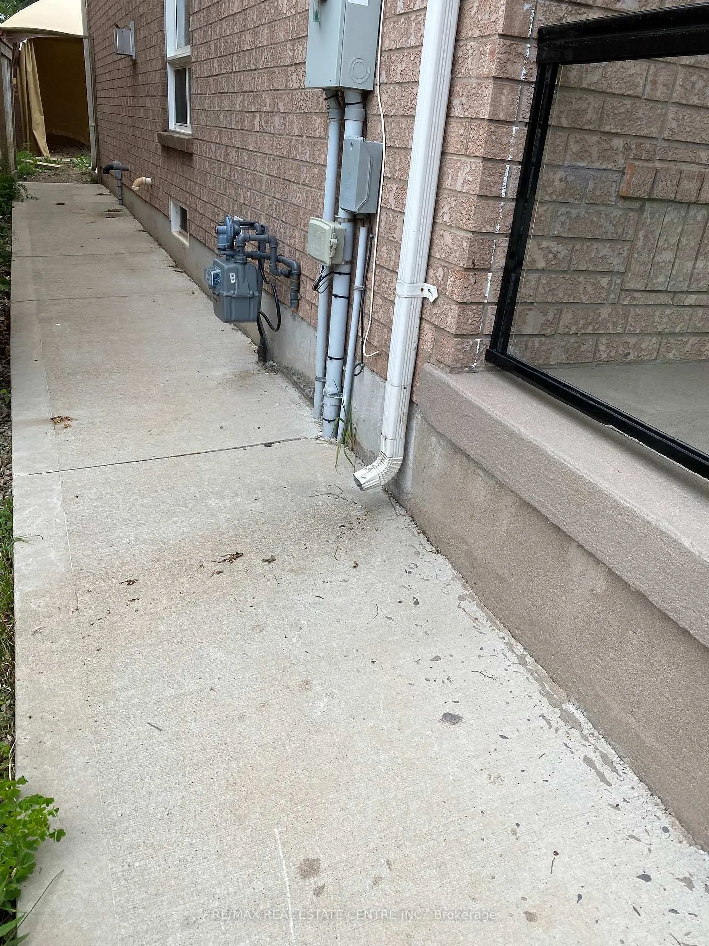 Photo 12 of 50 Rowland Street, Brampton, Fletcher's Meadow — HOMEH
