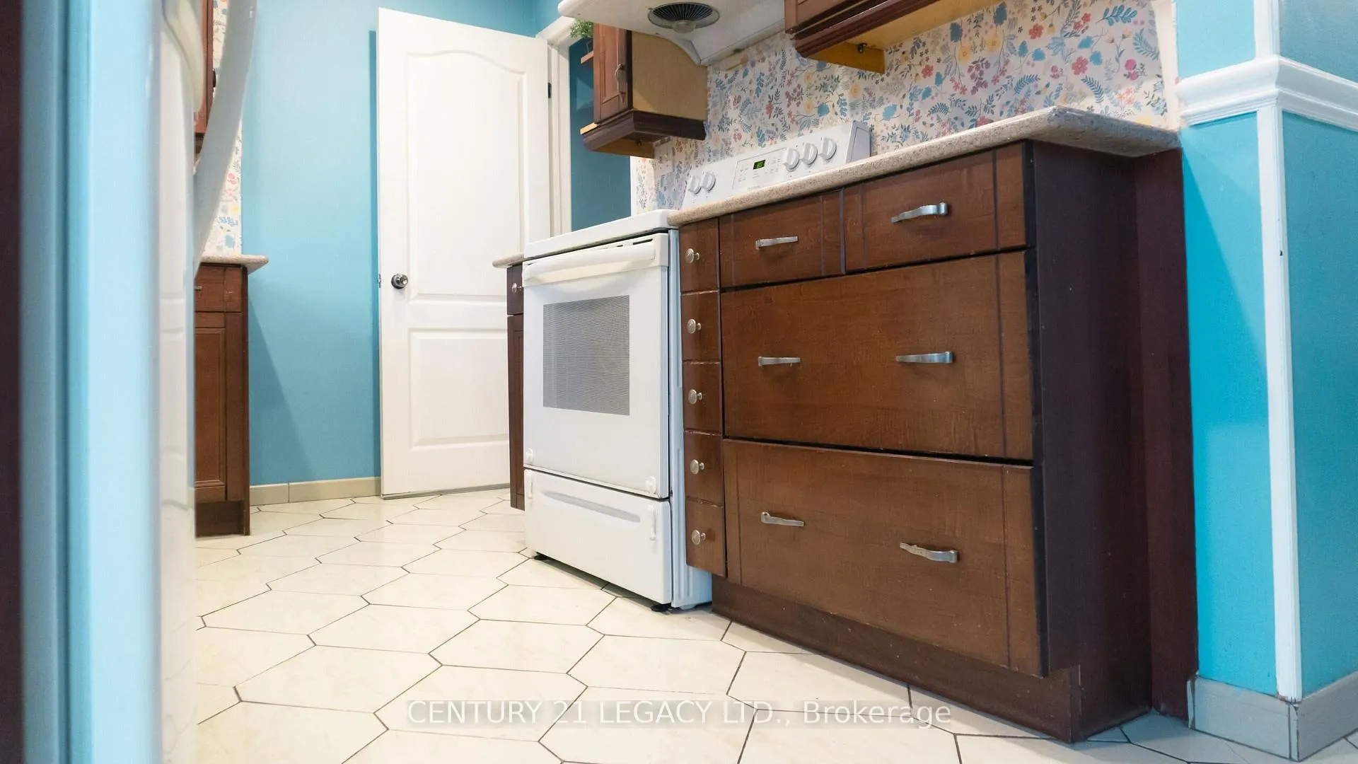 Photo 13 of 348 Millen Road, Hamilton, Stoney Creek Industrial — HOMEH
