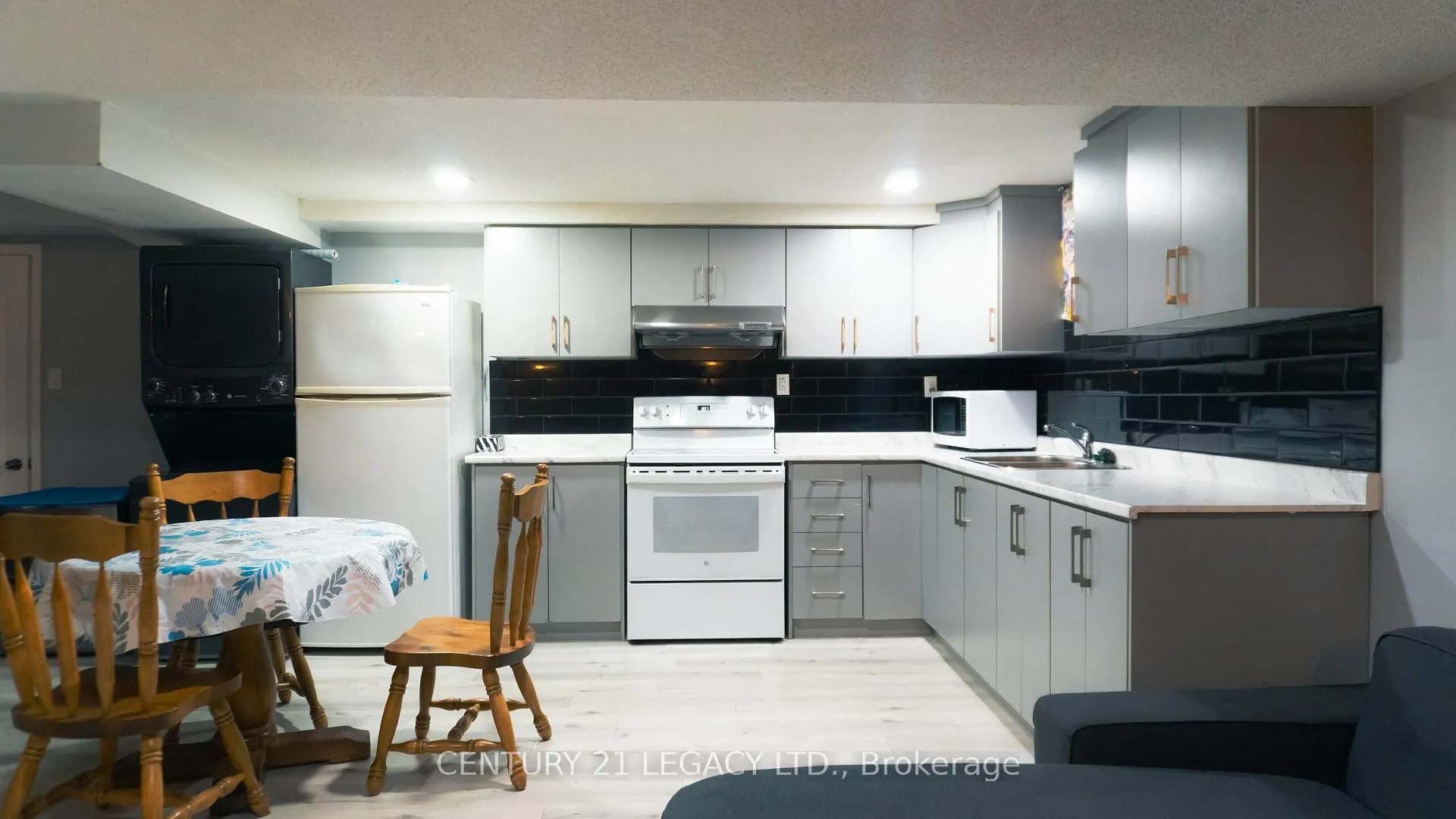 Photo 26 of 348 Millen Road, Hamilton, Stoney Creek Industrial — HOMEH