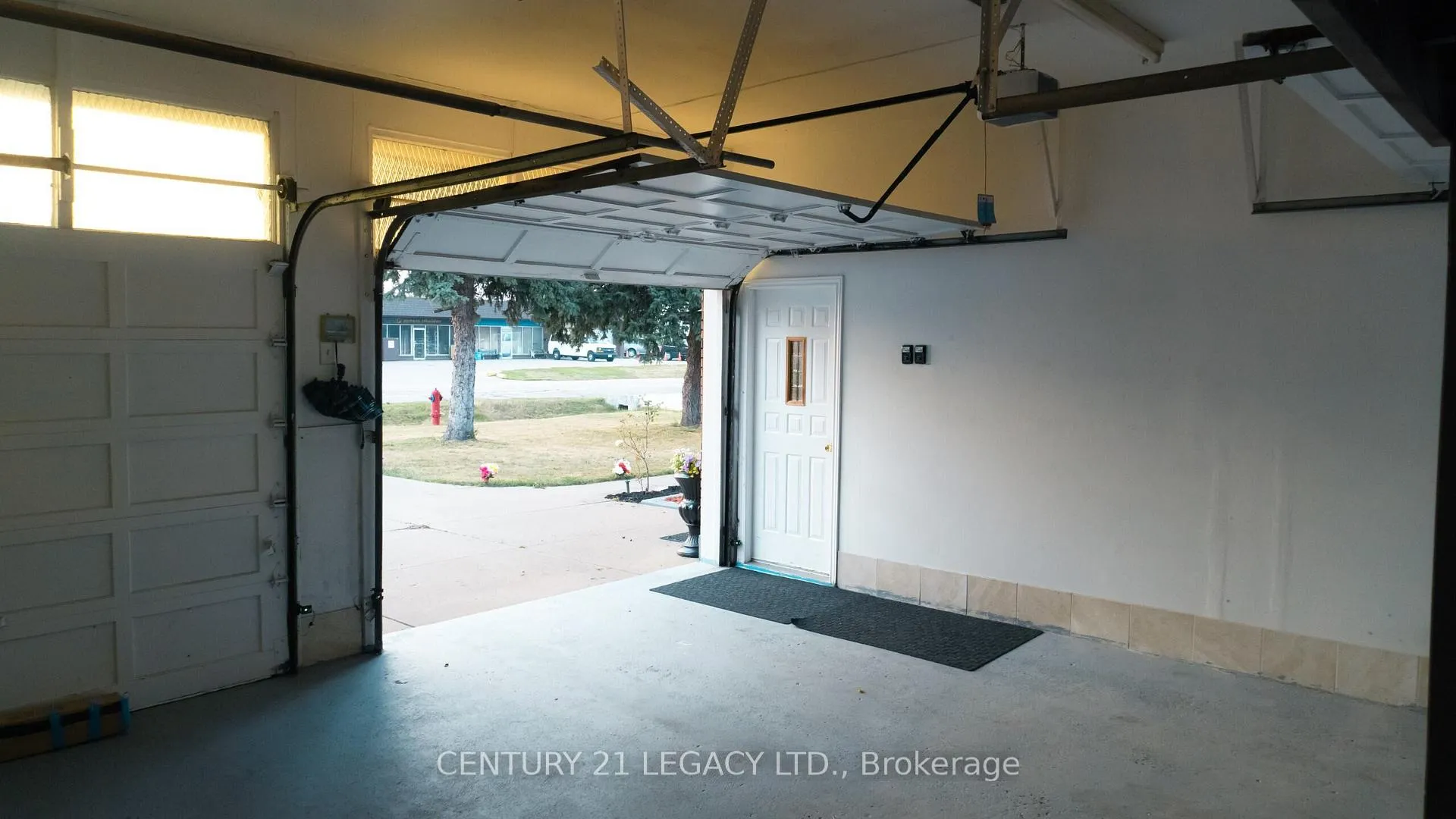 Photo 31 of 348 Millen Road, Hamilton, Stoney Creek Industrial — HOMEH