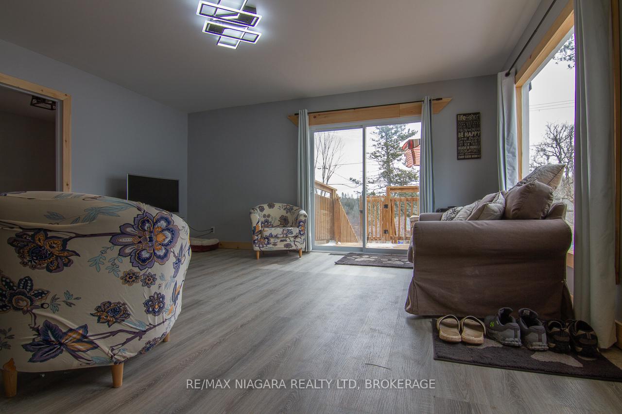 Photo 4 of 7461 Road 509, Frontenac, Frontenac North — HOMEH