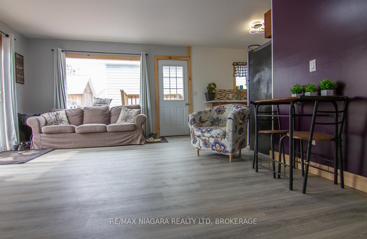 Photo 5 of 7461 Road 509, Frontenac, Frontenac North — HOMEH