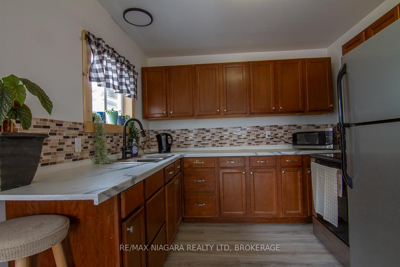 Photo 10 of 7461 Road 509, Frontenac, Frontenac North — HOMEH