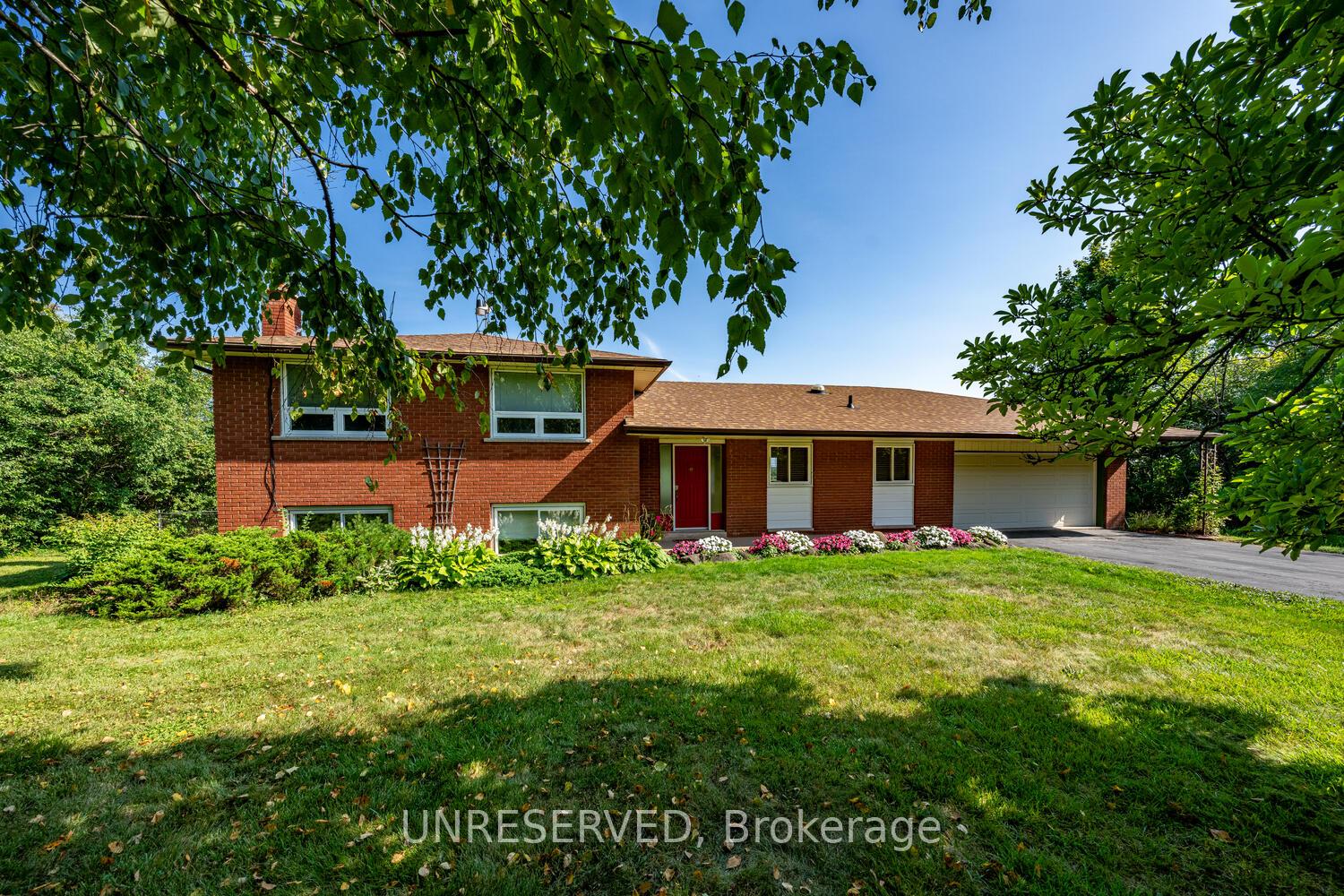 Front of 13074 Fallbrook Trail
