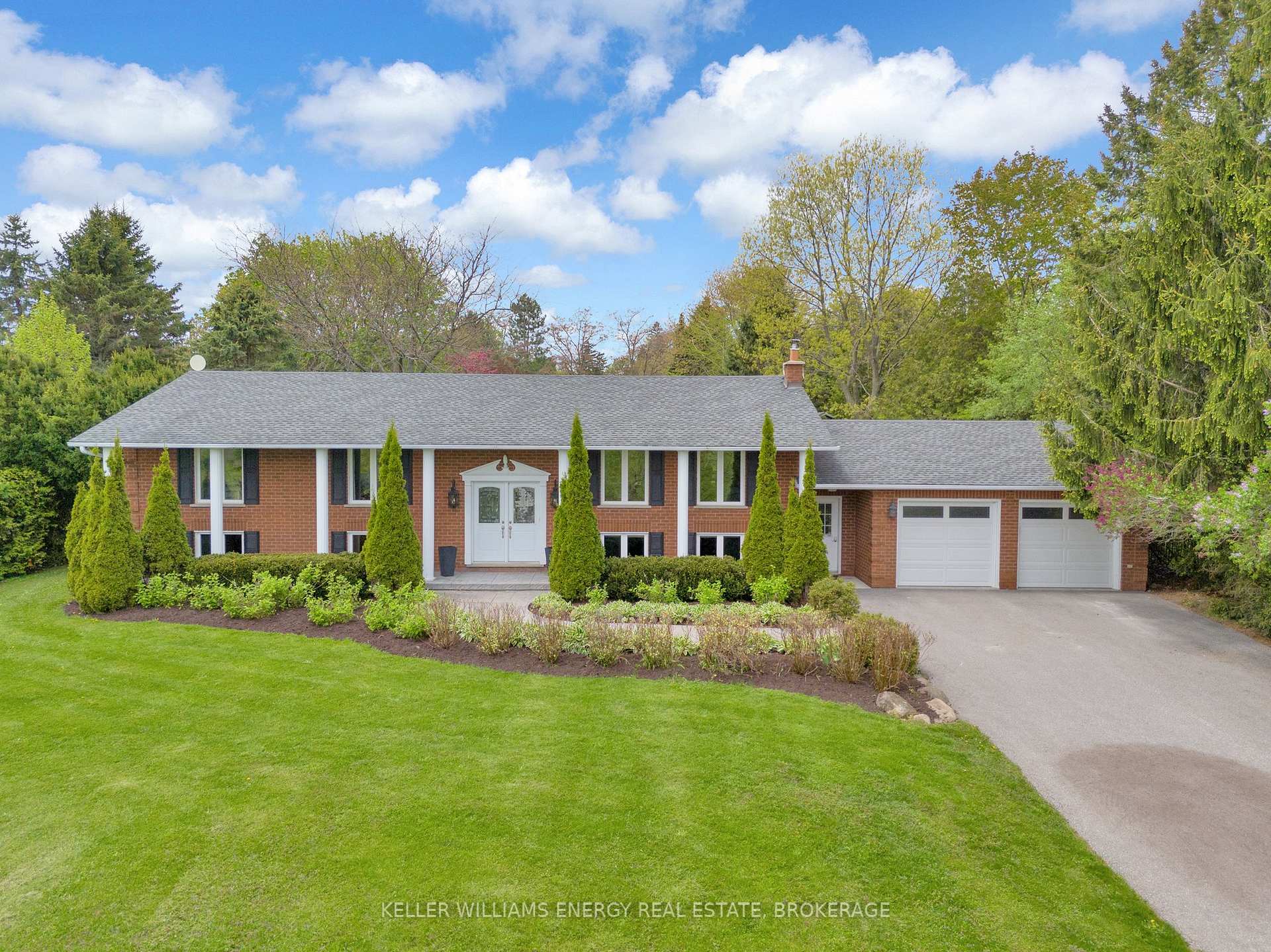 Photo 1 of 90 Potters Lane, Clarington, Rural Clarington — HOMEH