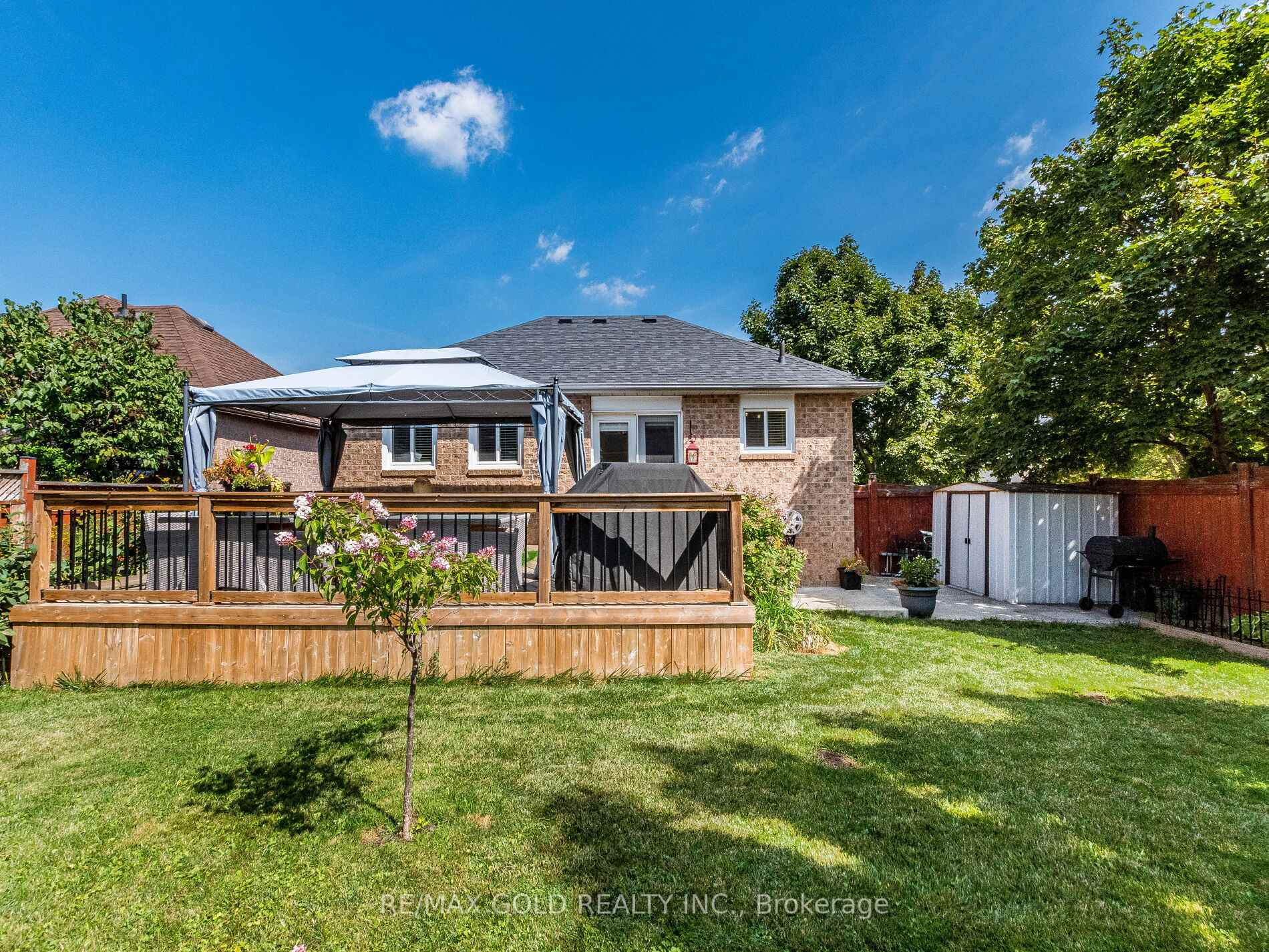 Photo 25 of 98 Springview Drive, Brampton, Brampton West — HOMEH