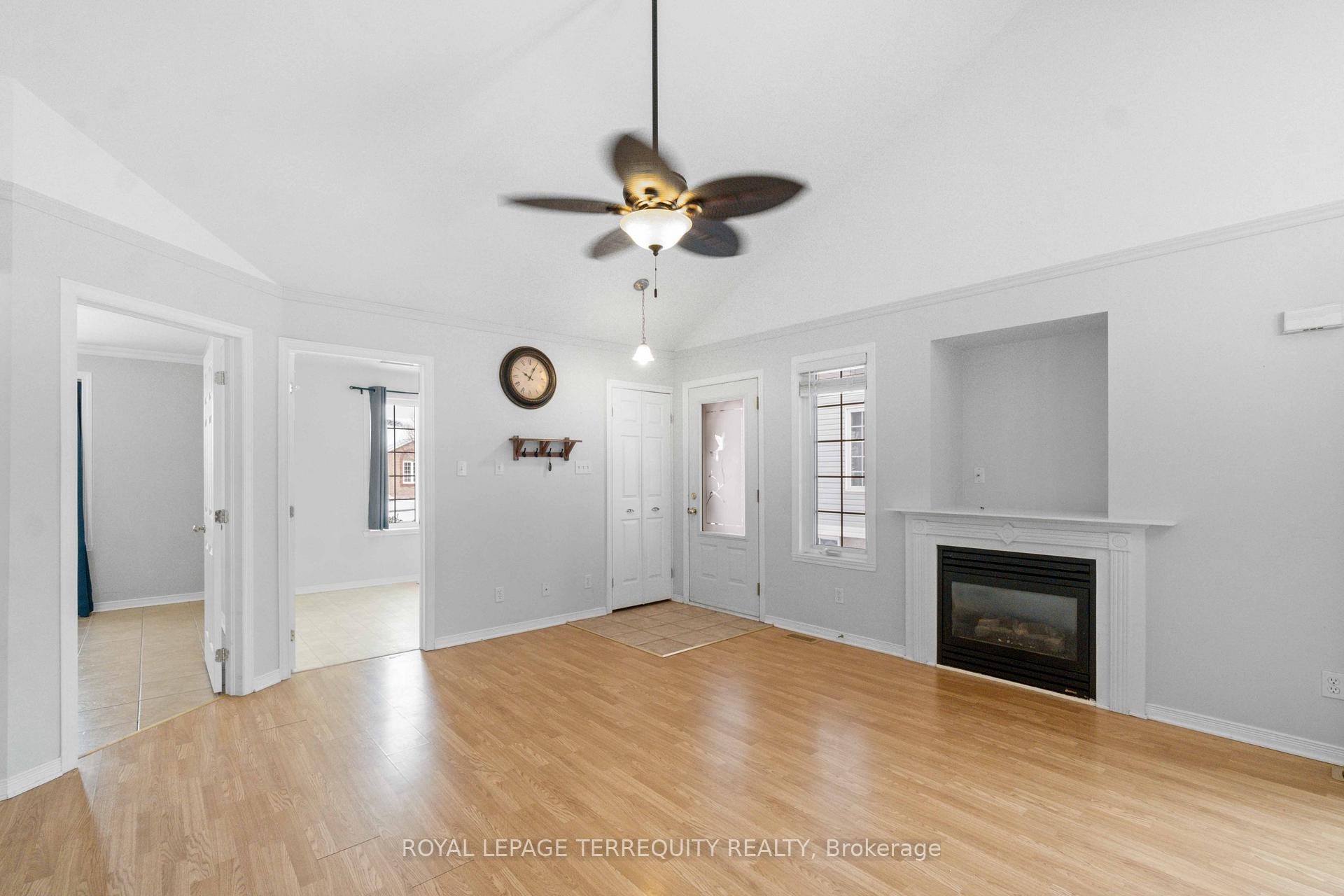Photo 5 of 243 Hemlock Crescent, Cornwall — HOMEH