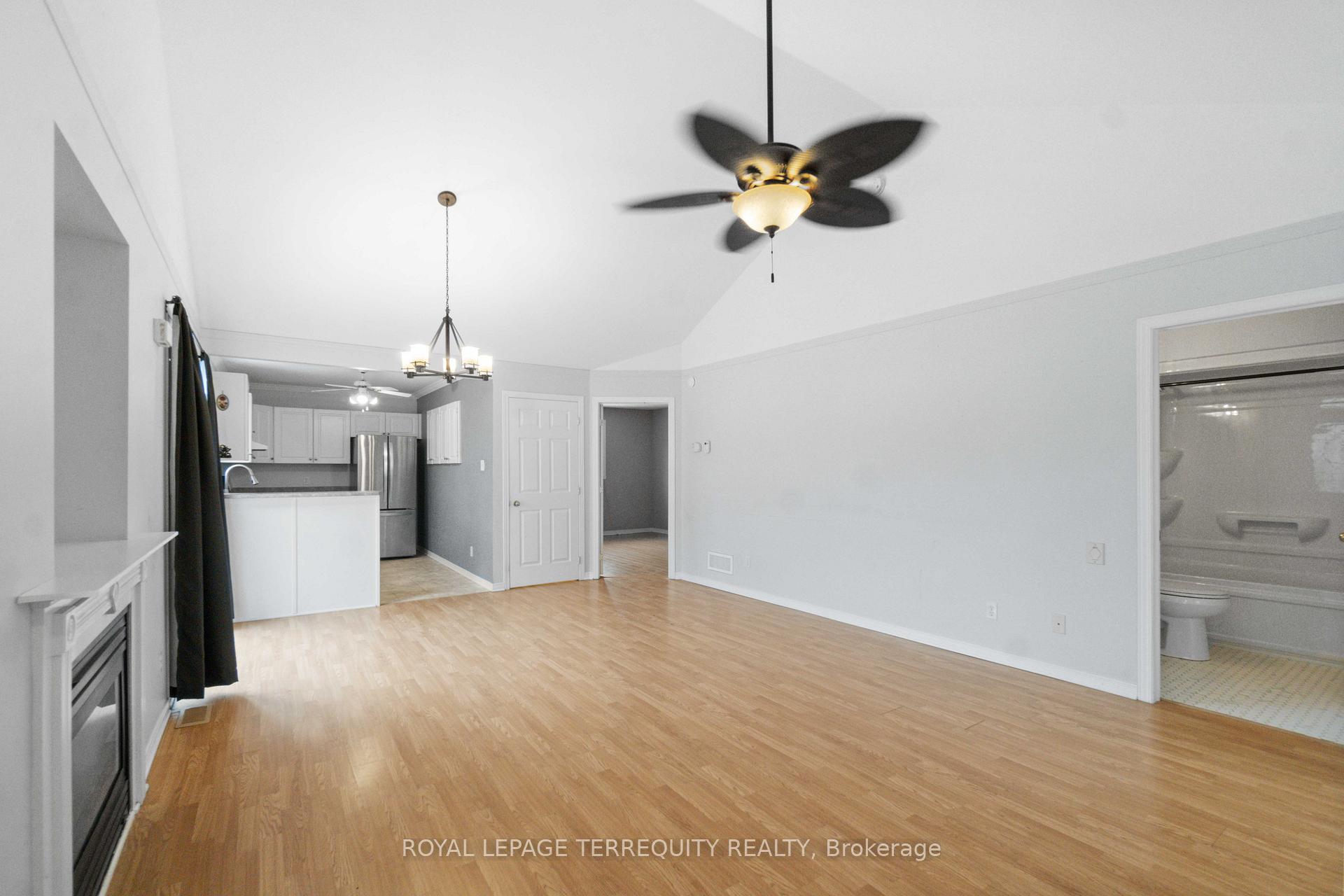 Photo 9 of 243 Hemlock Crescent, Cornwall — HOMEH