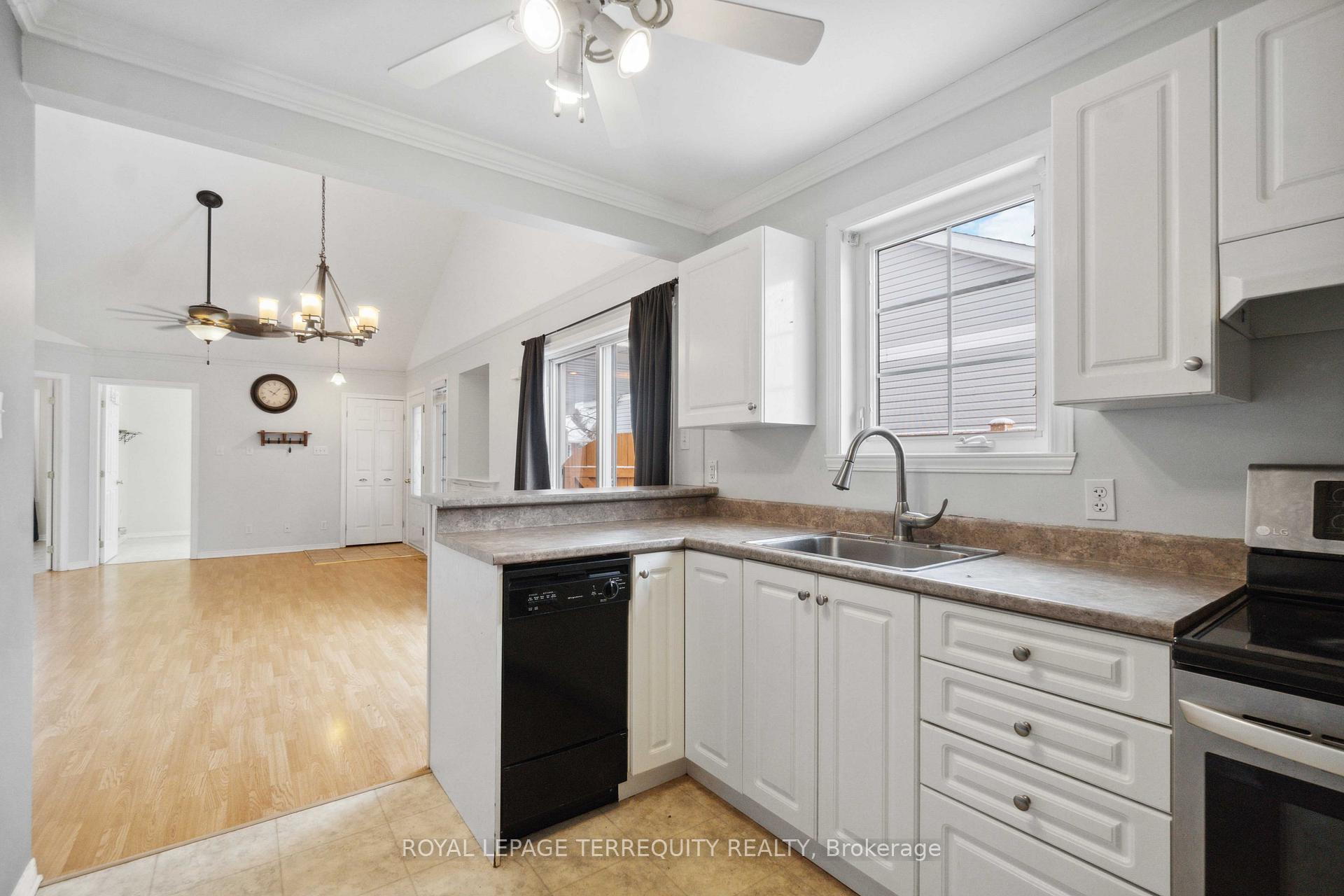 Photo 13 of 243 Hemlock Crescent, Cornwall — HOMEH