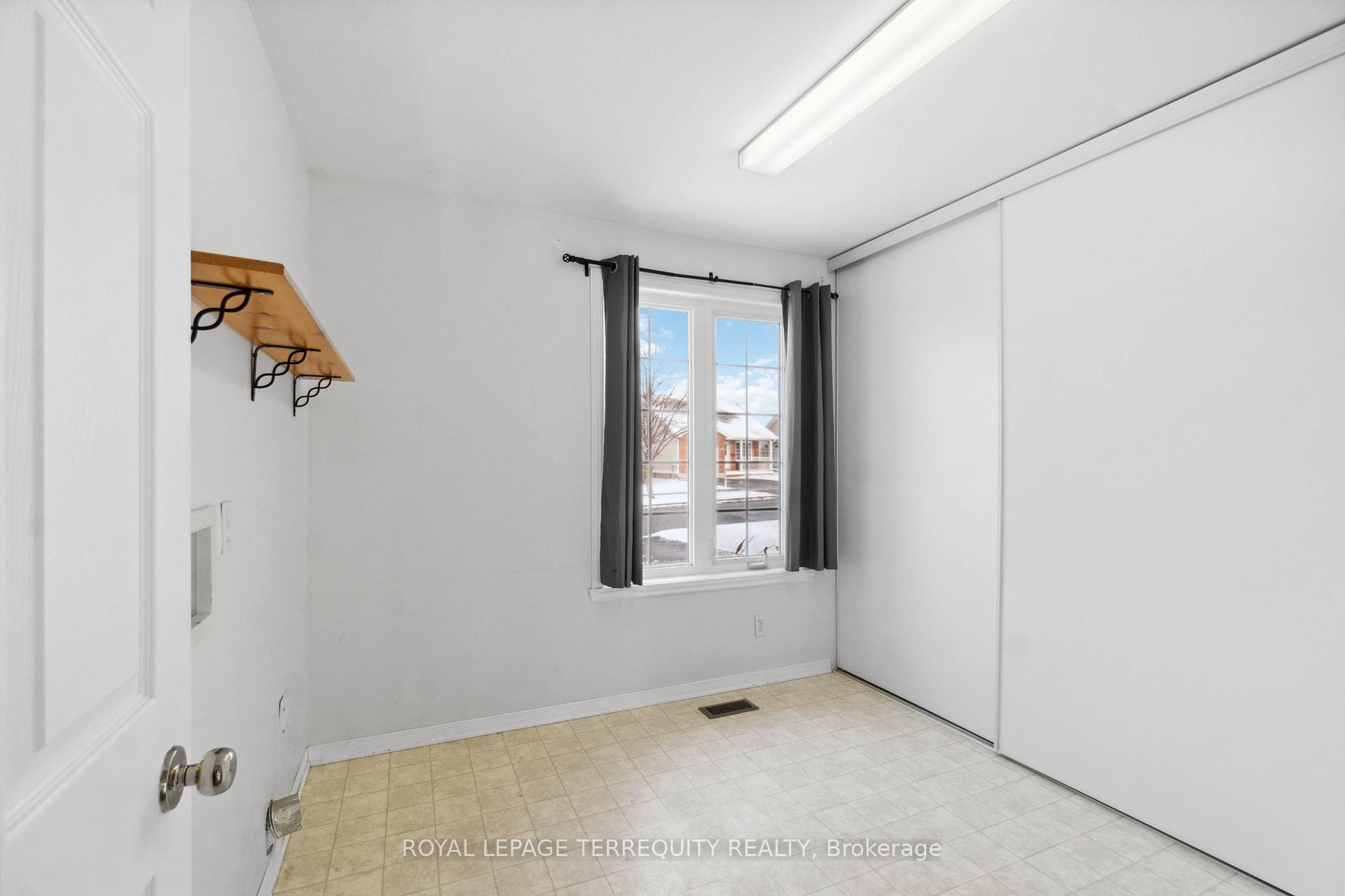 Photo 17 of 243 Hemlock Crescent, Cornwall — HOMEH
