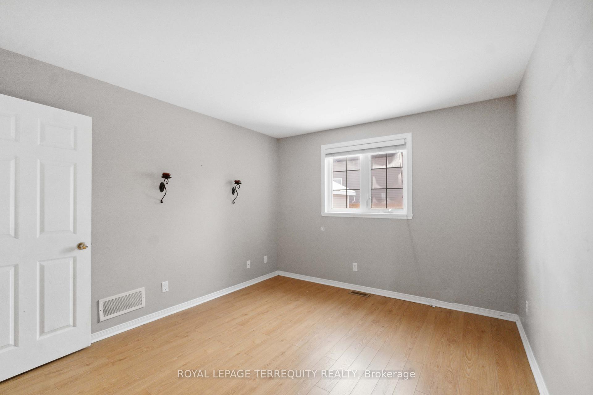 Photo 21 of 243 Hemlock Crescent, Cornwall — HOMEH