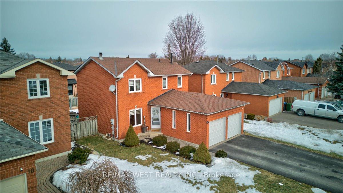 Photo 1 of 12 Whitbread Avenue, Caledon, Bolton East — HOMEH