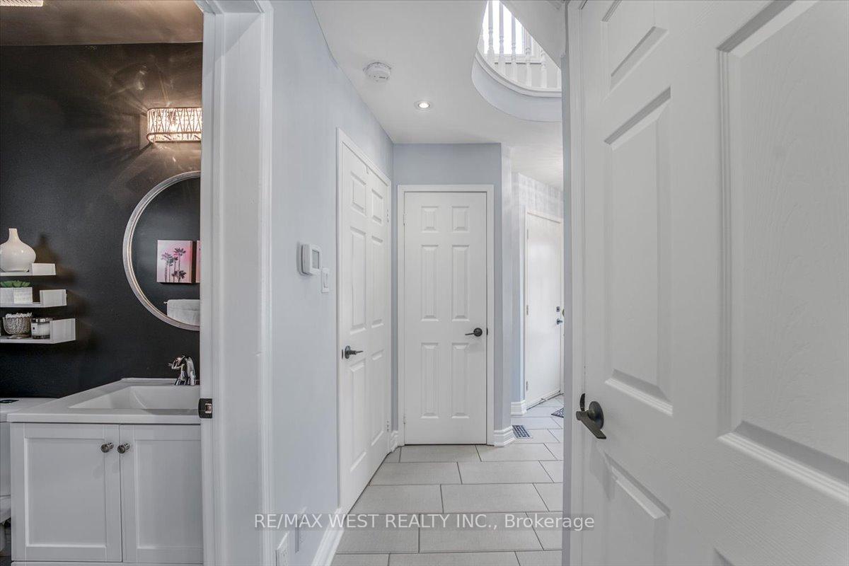 Photo 21 of 12 Whitbread Avenue, Caledon, Bolton East — HOMEH