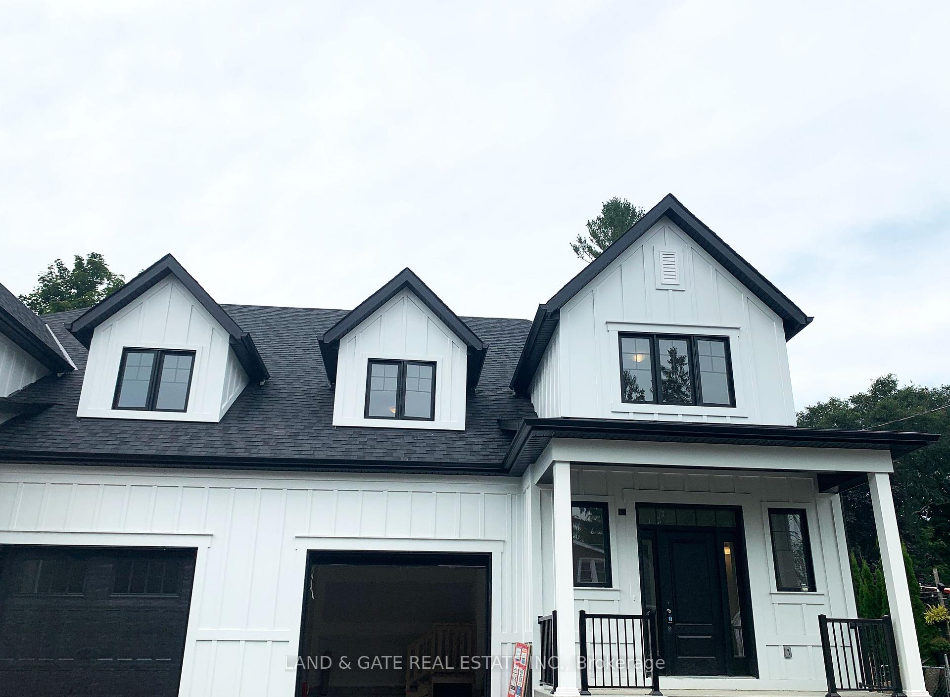 Front of 132B Elgin Street