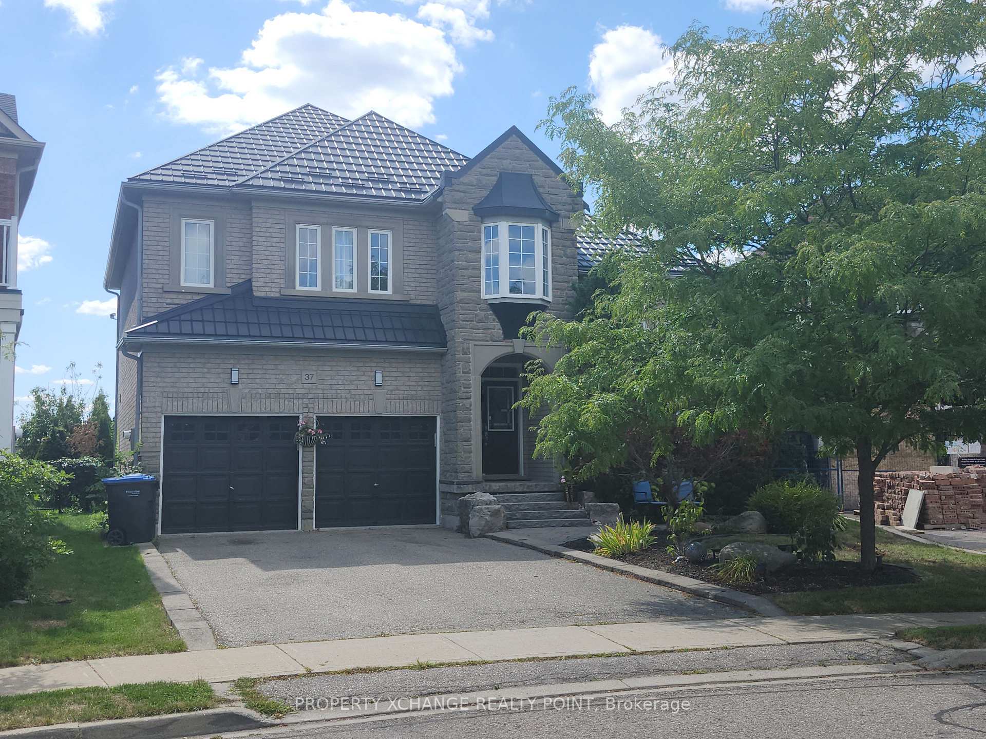 Photo 1 of 37 Donherb Crescent, Caledon, Rural Caledon — HOMEH