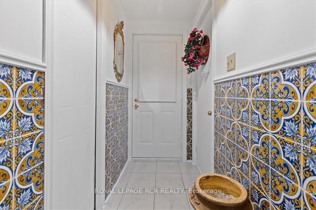 Photo 6 of 54 Poplar Drive, Cambridge — HOMEH