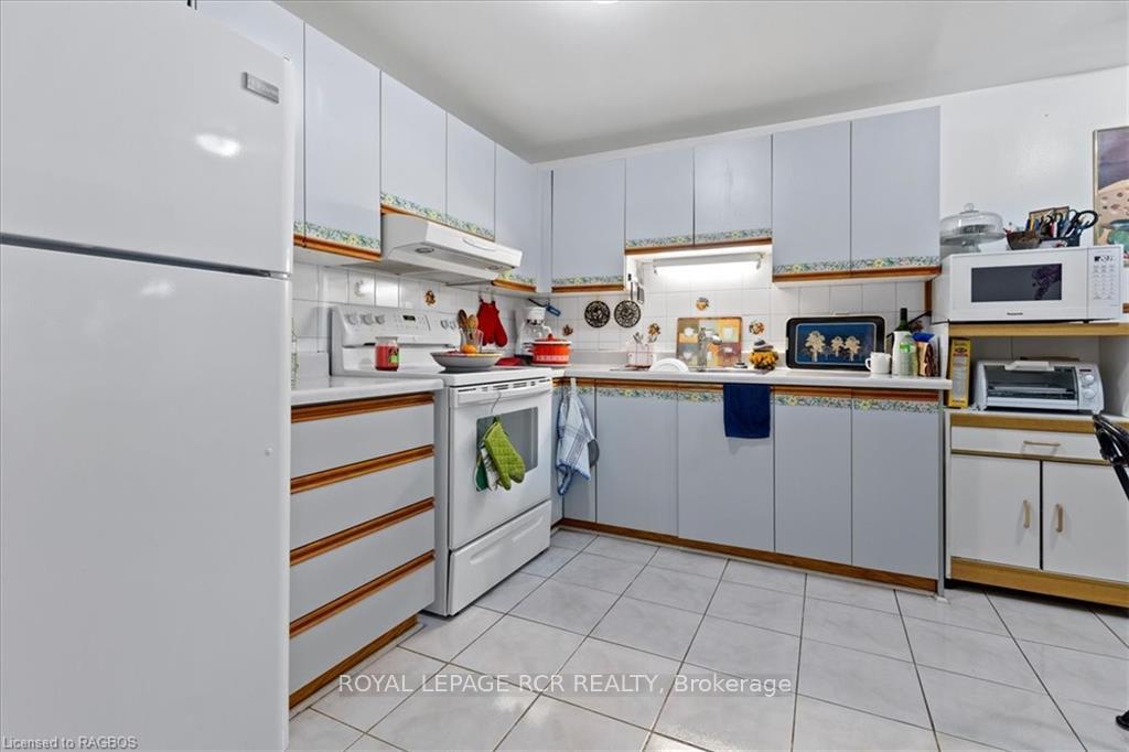 Photo 7 of 54 Poplar Drive, Cambridge — HOMEH