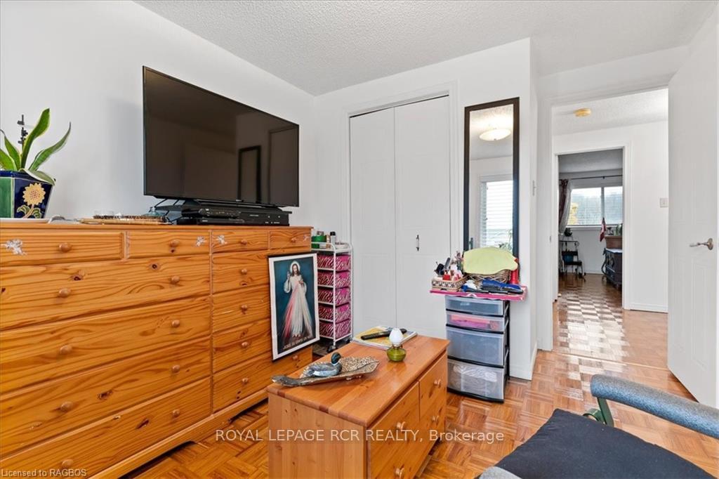 Photo 18 of 54 Poplar Drive, Cambridge — HOMEH
