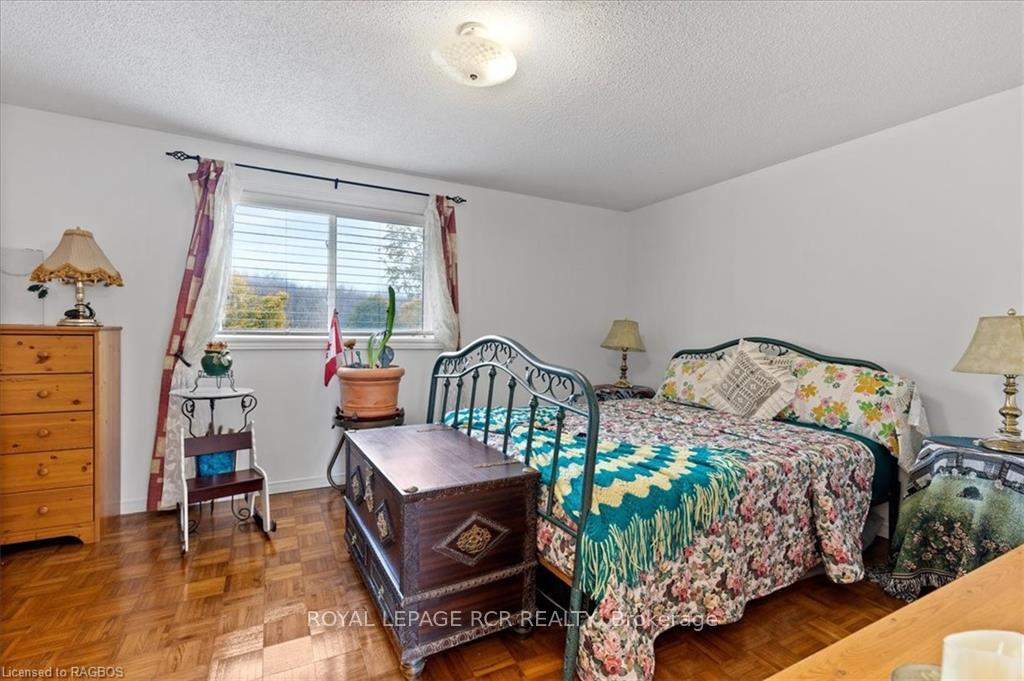 Photo 20 of 54 Poplar Drive, Cambridge — HOMEH
