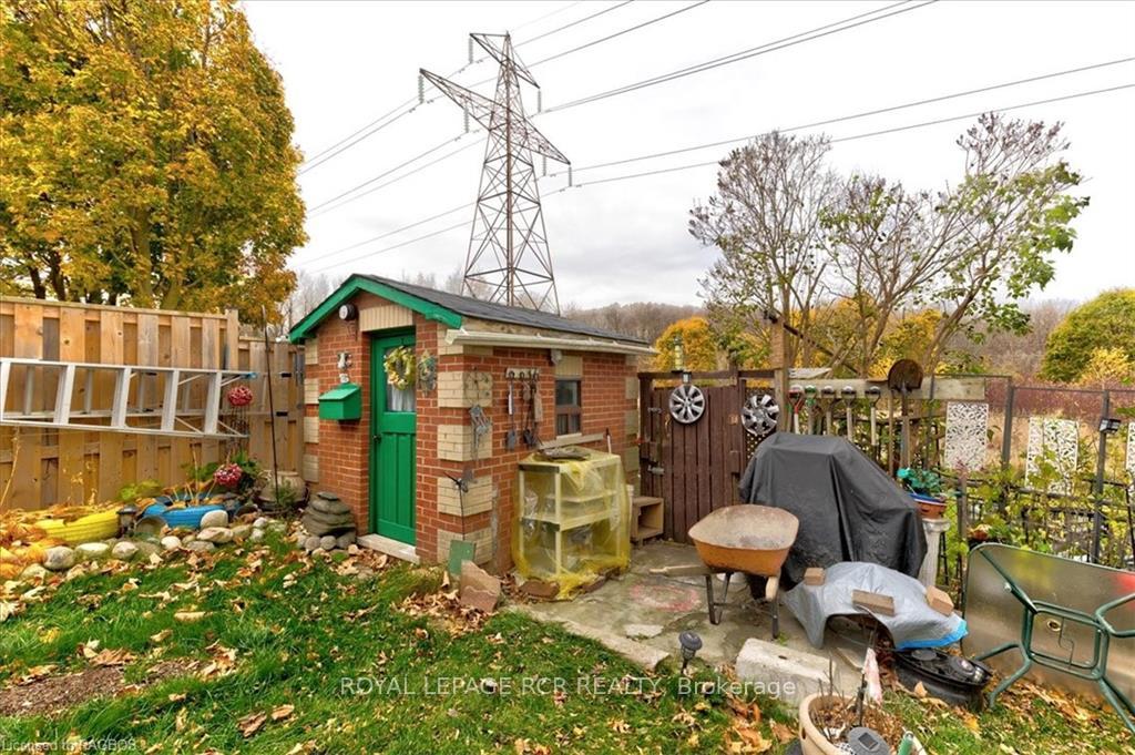 Photo 31 of 54 Poplar Drive, Cambridge — HOMEH
