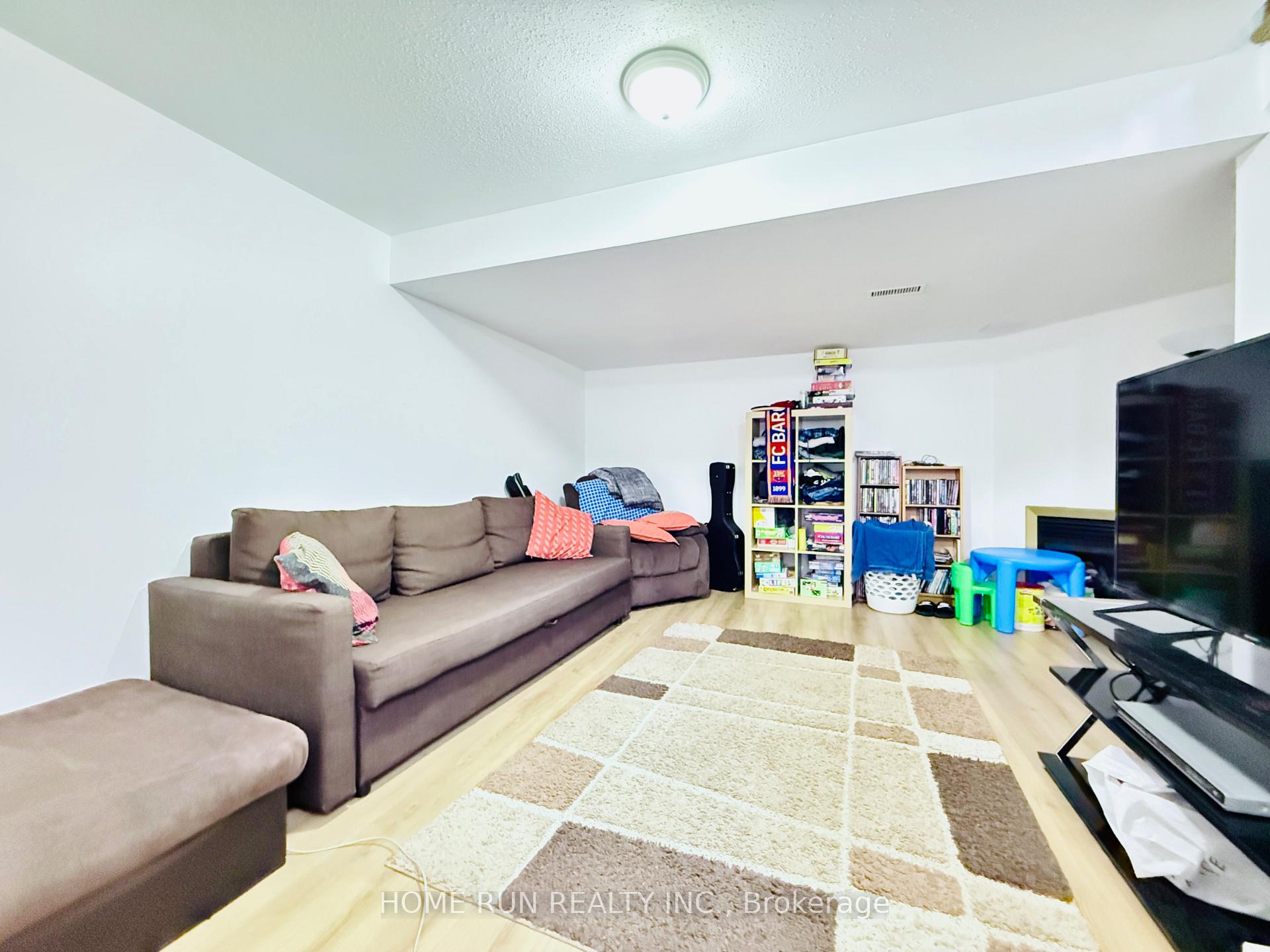 Photo 20 of 328 Quetico Private, Ottawa, Barrhaven - Stonebridge — HOMEH