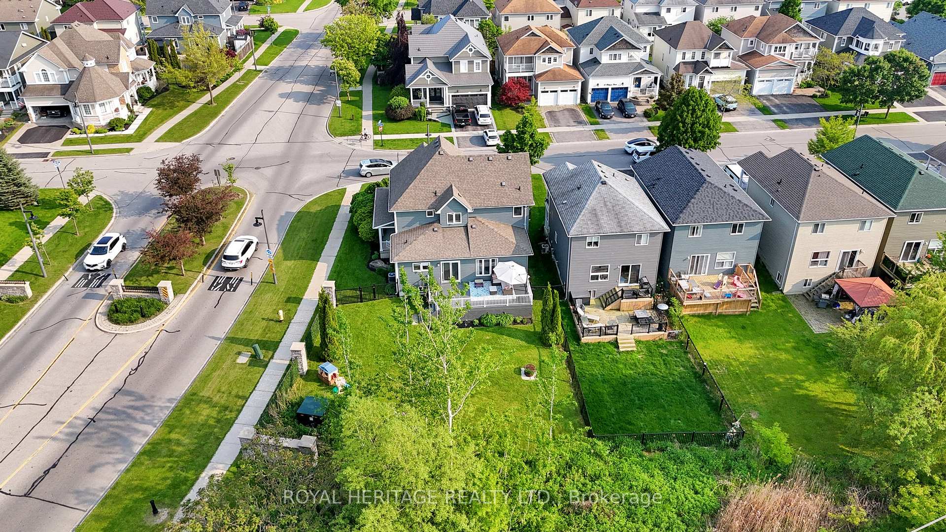 Photo 3 of 2 Milligan Street, Clarington, Newcastle — HOMEH
