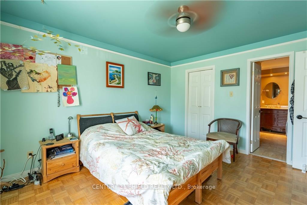 Photo 3 of 325 Ivan Crescent, Cornwall — HOMEH
