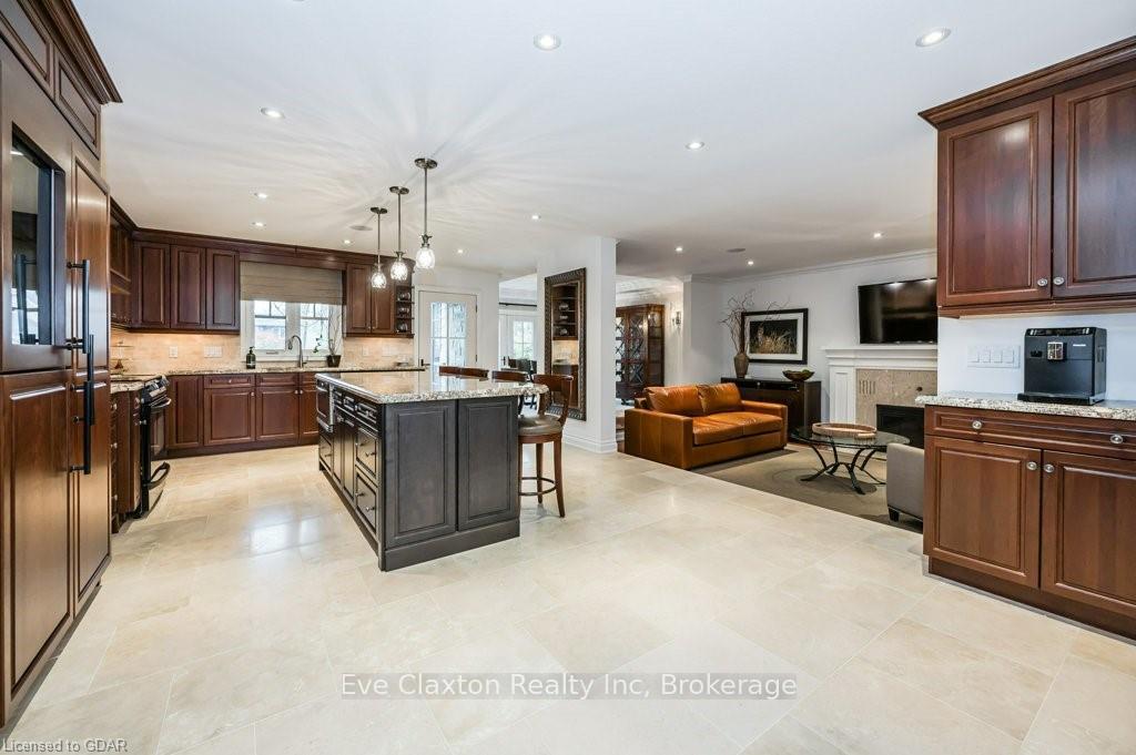 Photo 8 of 459 Winston Boulevard, Cambridge — HOMEH