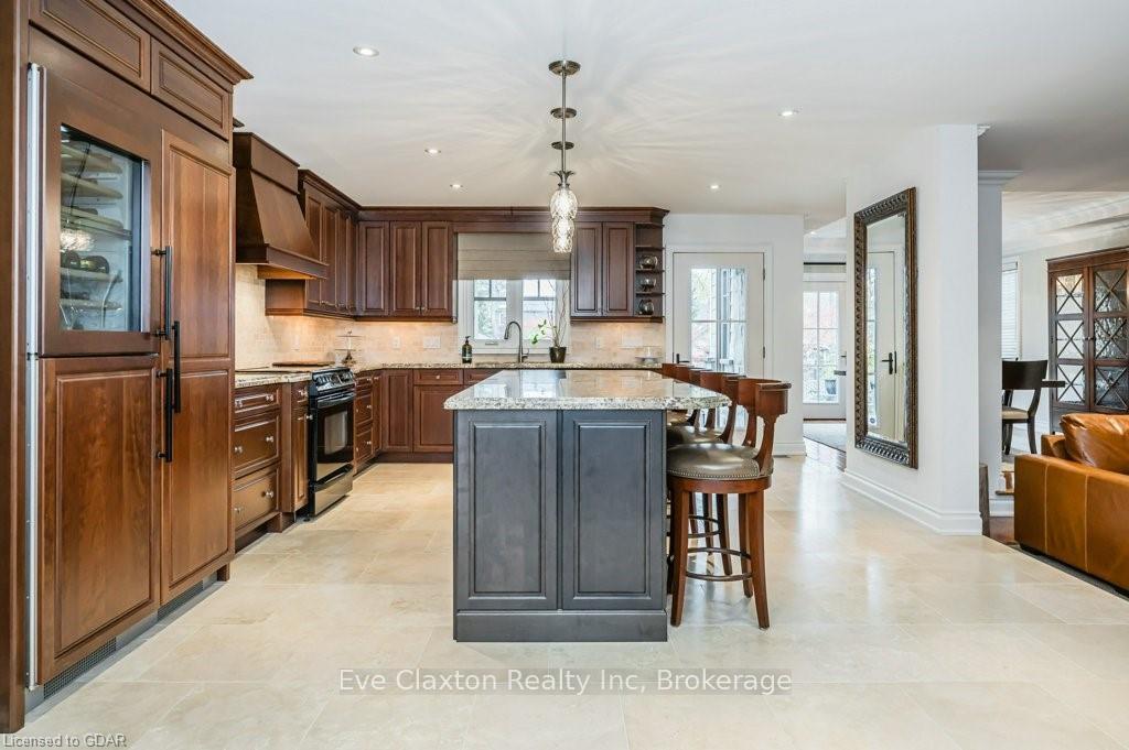 Photo 10 of 459 Winston Boulevard, Cambridge — HOMEH