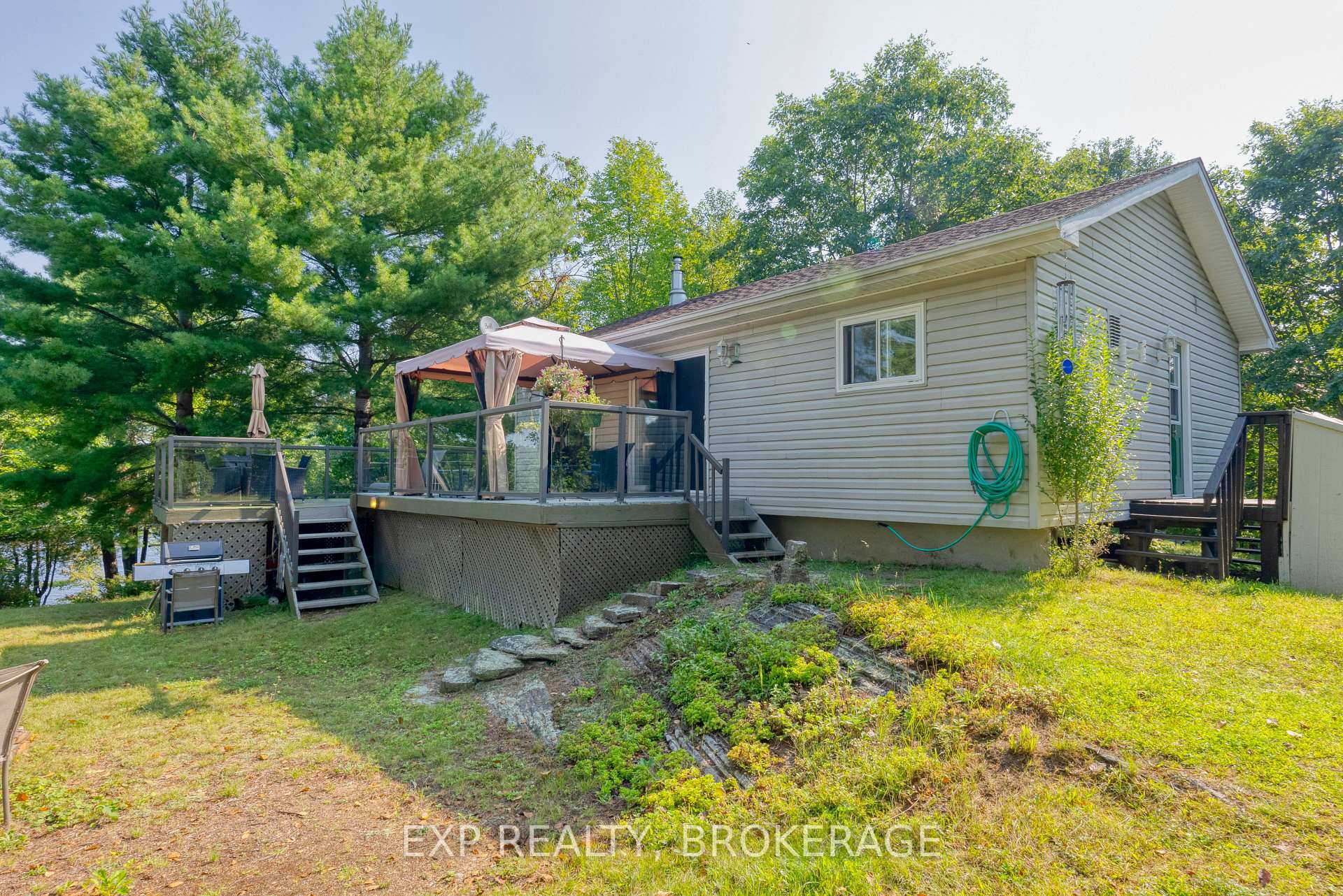 Photo 1 of 1040 Waters Edge Lane, Frontenac, Frontenac Centre — HOMEH