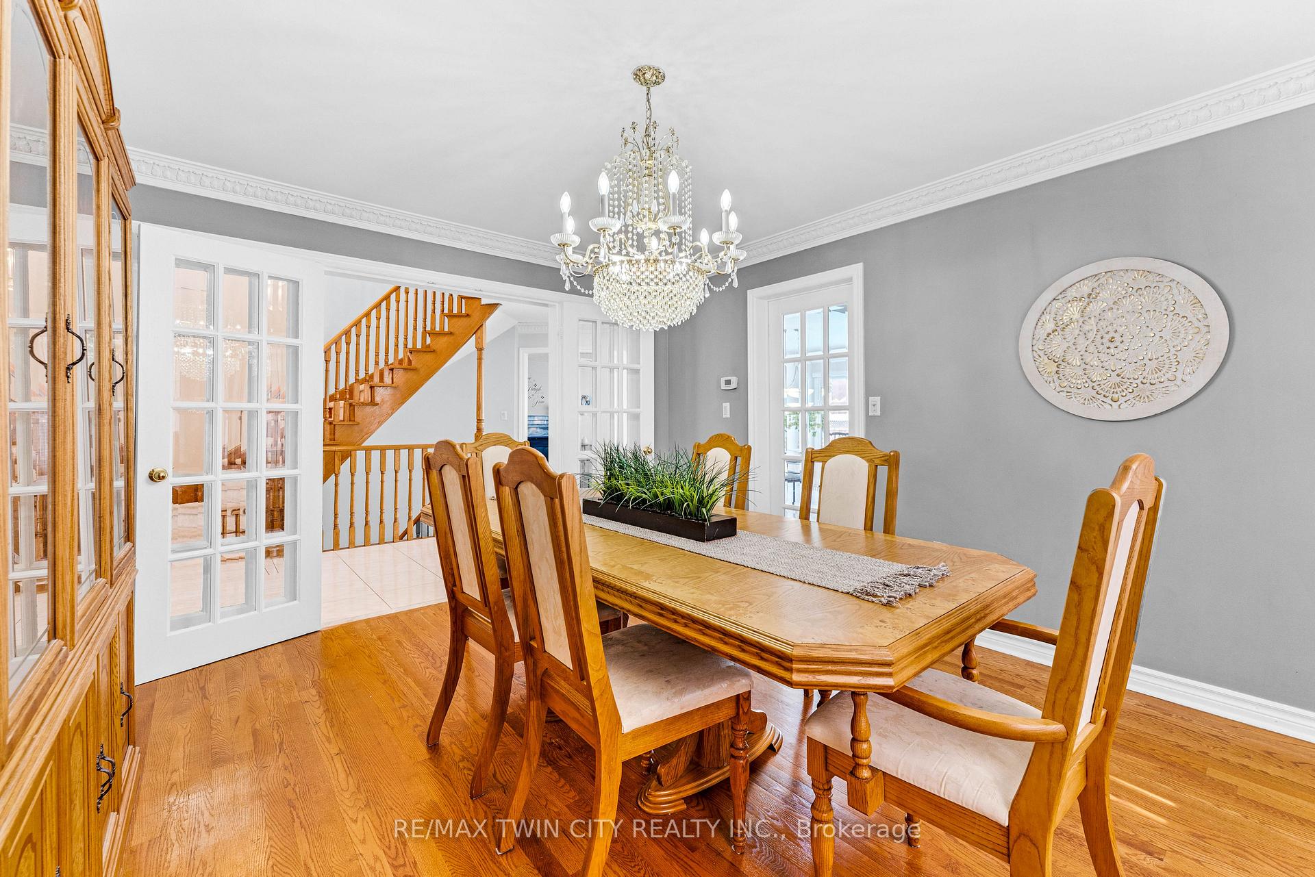 Photo 15 of 670 Peter Robertson Boulevard, Brampton, Sandringham-Wellington — HOMEH