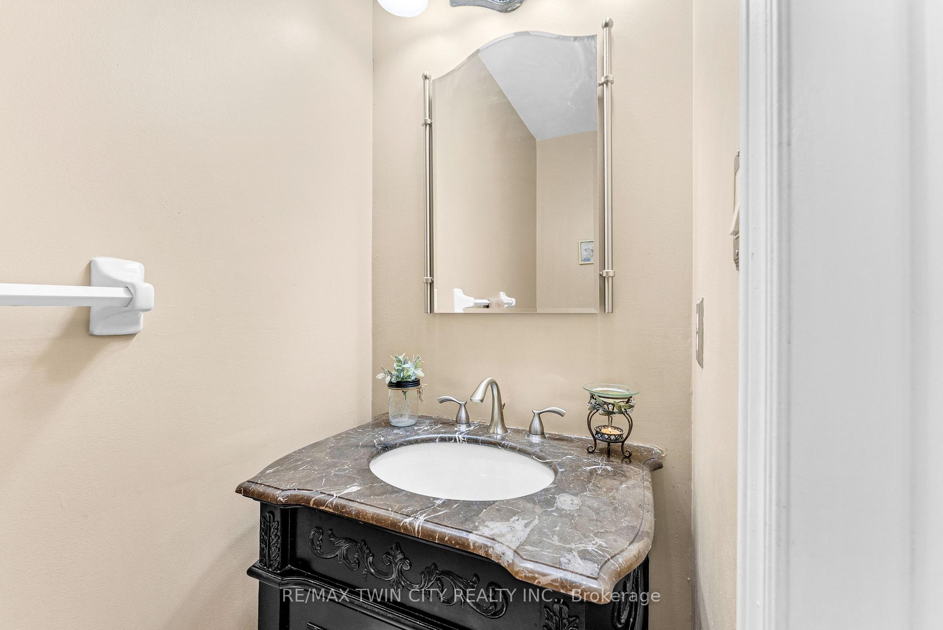 Photo 19 of 670 Peter Robertson Boulevard, Brampton, Sandringham-Wellington — HOMEH