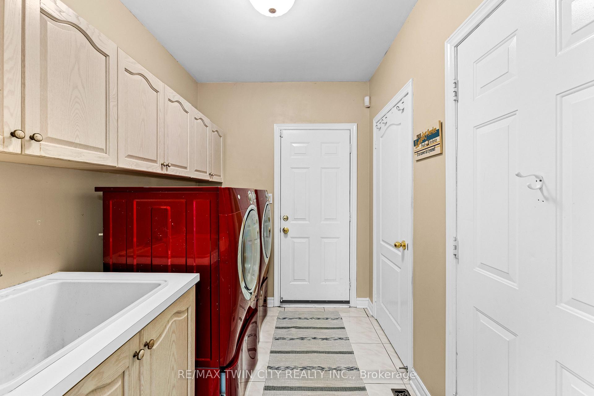 Photo 20 of 670 Peter Robertson Boulevard, Brampton, Sandringham-Wellington — HOMEH