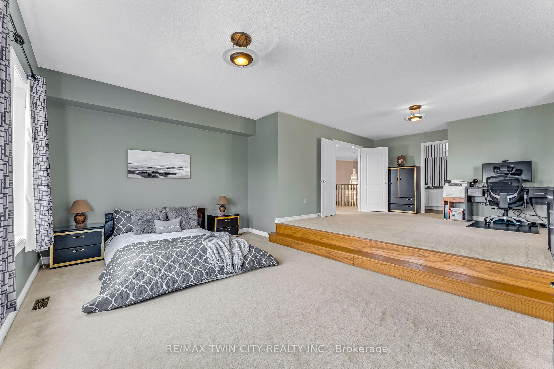 Photo 28 of 670 Peter Robertson Boulevard, Brampton, Sandringham-Wellington — HOMEH