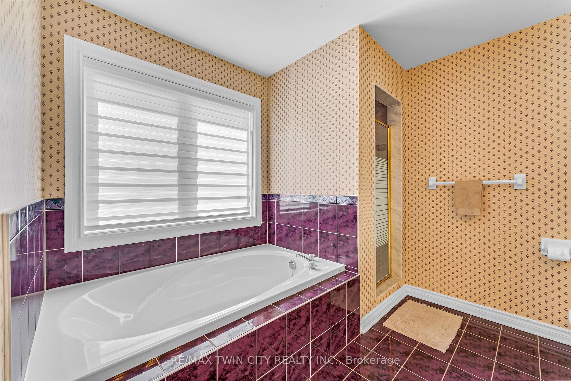 Photo 32 of 670 Peter Robertson Boulevard, Brampton, Sandringham-Wellington — HOMEH