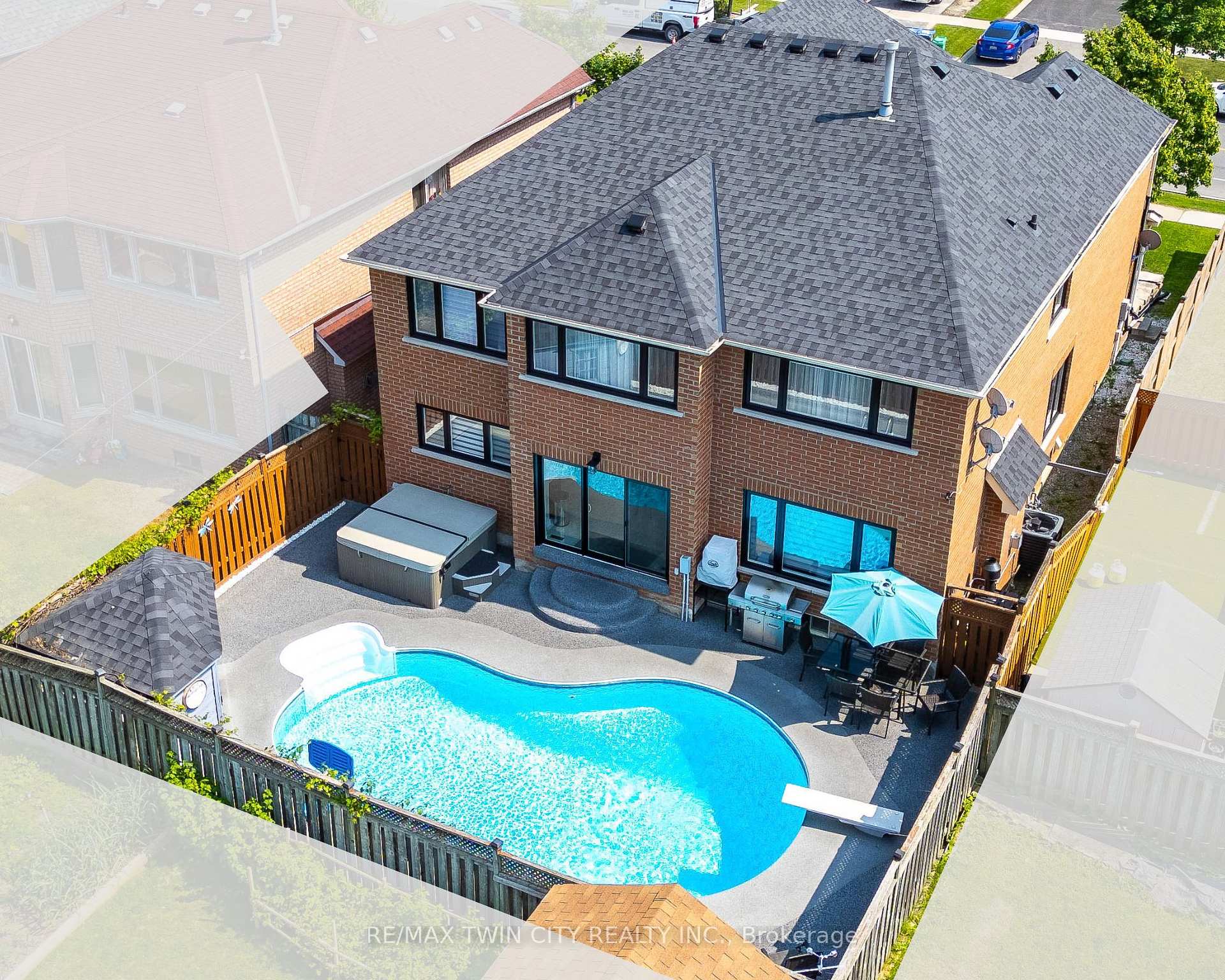 Photo 44 of 670 Peter Robertson Boulevard, Brampton, Sandringham-Wellington — HOMEH