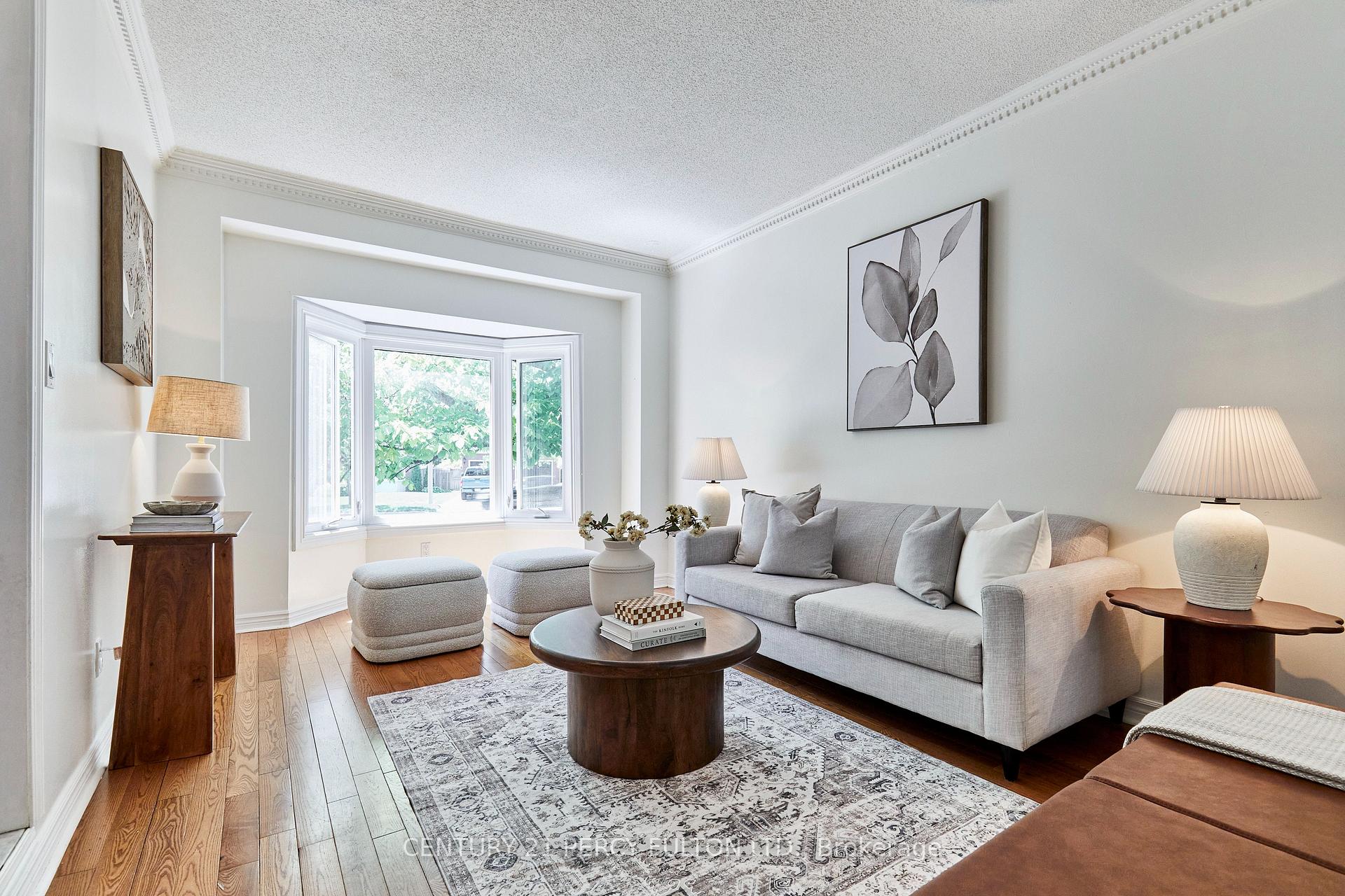 Photo 5 of 21 Robert Adams Drive, Clarington, Courtice — HOMEH